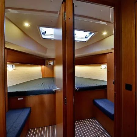 Πλωτό κατάλυμα Sailing Yacht Queen Eliza *